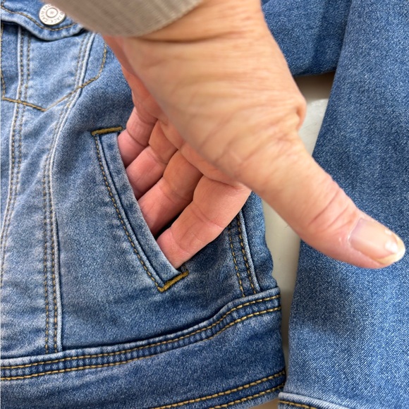 Cat & Jack Classic Blue Jean Jacket for Kids - Picture 4 of 8